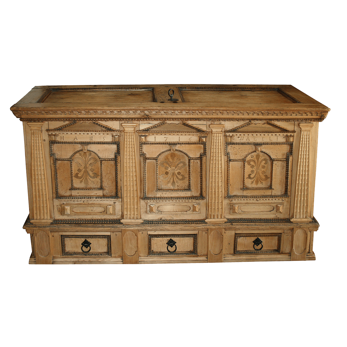 Coffre marqueté daté 1716