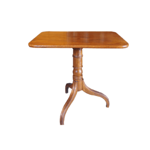 Petite table rabattable.