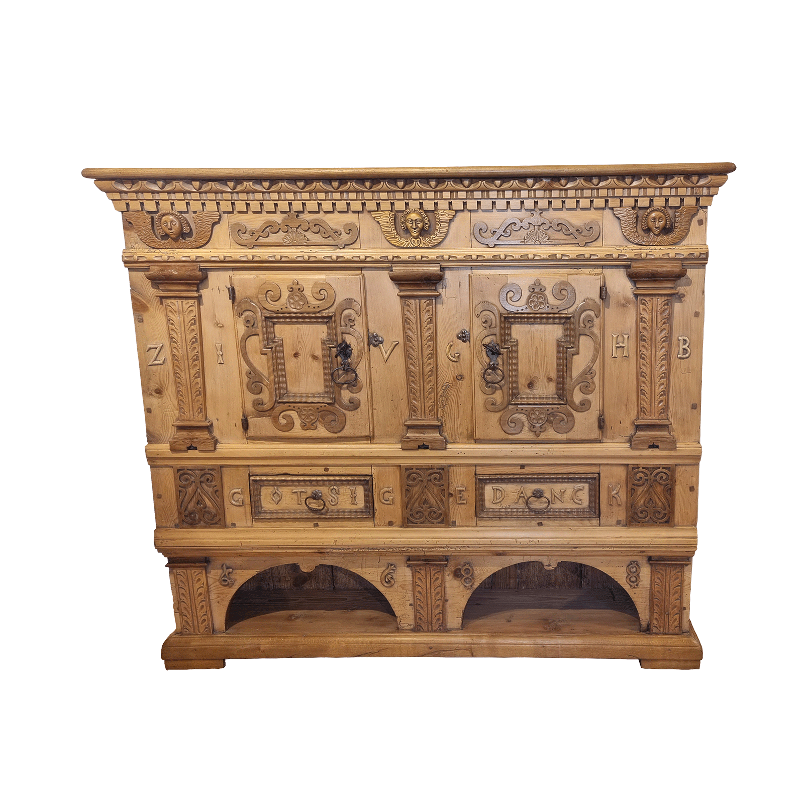 Dessus de vaisselier de 1688 transformé en dressoir