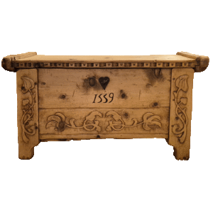 Petit coffre gothique sculpté